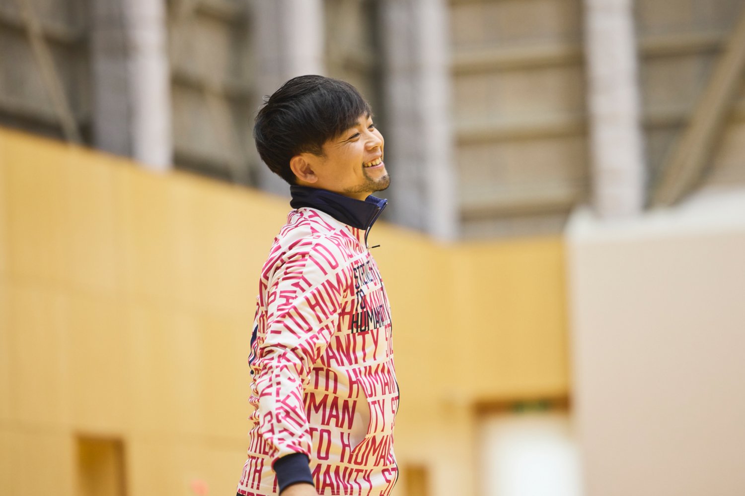 「個性は、自分で考えた先にしかない」古賀太一郎。挑戦し続ける不変のキャプテンが、貫き、魅せる“メンター”の真髄